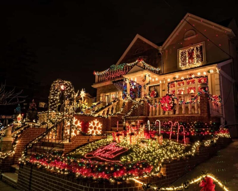 New York: Dyker Heights Christmas Lights Guided Tour - The Themed Decorations and Holiday Atmosphere