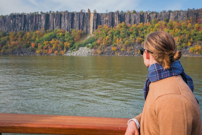 New York Fall Foliage Cruise up the Hudson River - Key Points