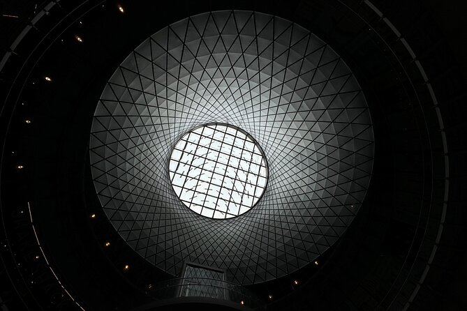 New York Financial District Art and Architecture Tour - The Guide and Tour Experience