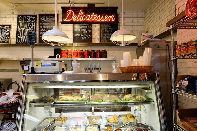 New York: Food, History and Culture of Brooklyn Tour - A Taste of Brooklyn Heights and Middle Eastern Flavor