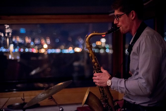 New York Harbor Live Holiday Jazz Cruise - Live Jazz: The Heartbeat of the Experience