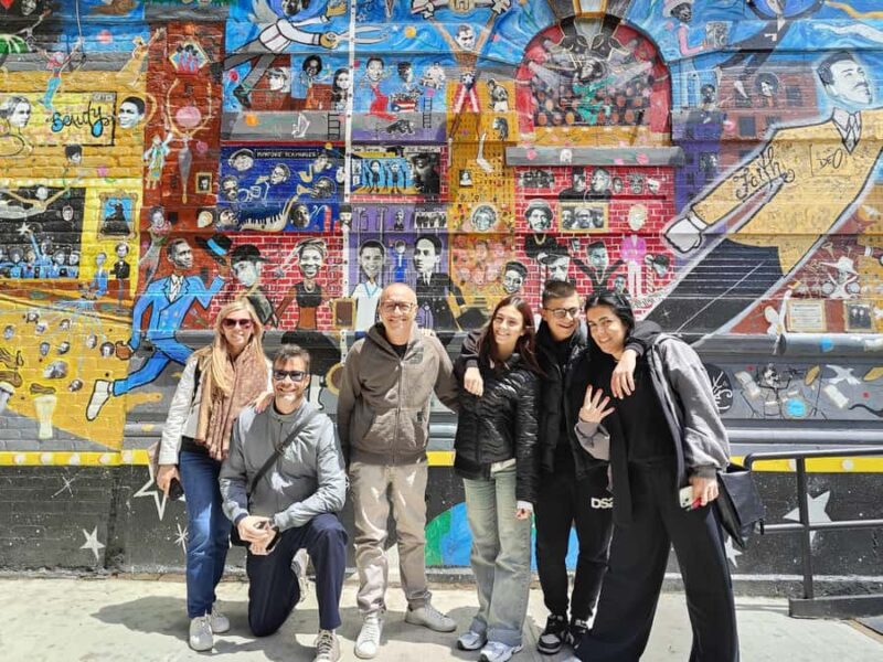 New York: Harlem Tour and Sunday Gospel Concert - The Vibrant Streets and Local Architecture