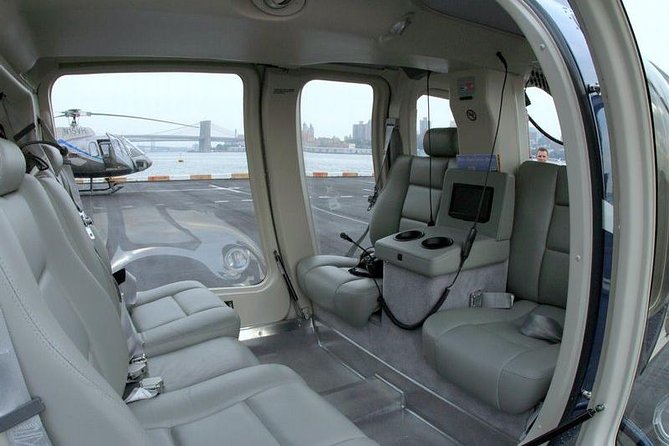 New York Helicopter Tour: Manhattan Highlights - In-Flight Commentary and Personal Attention