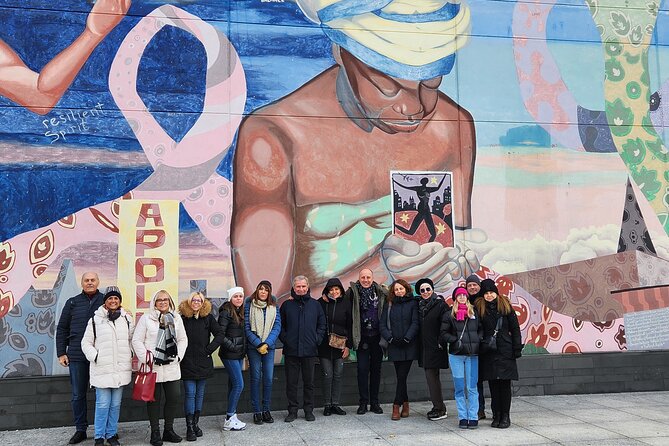 New York: Hip-Hop, Murals, Sports & Dangerous Neighborhoods Tour - How the Tour Works: Logistics and Group Experience