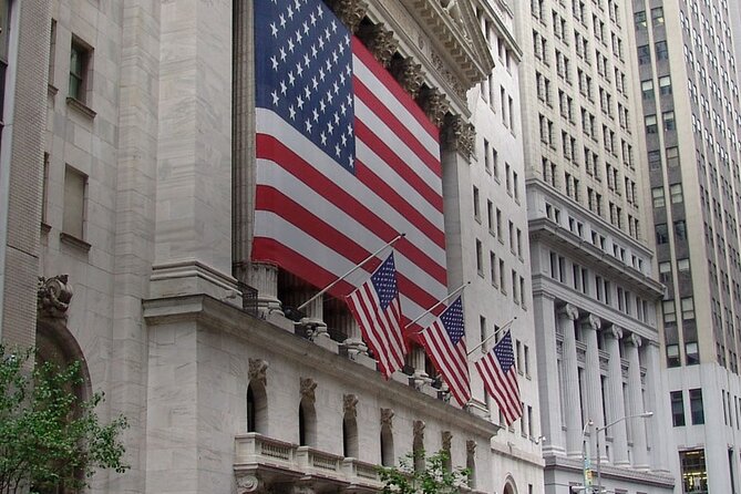 New York Main Attractions Tour with City Bus & Subway! - Practicalities: Transport, Group Size, and Booking Flexibility