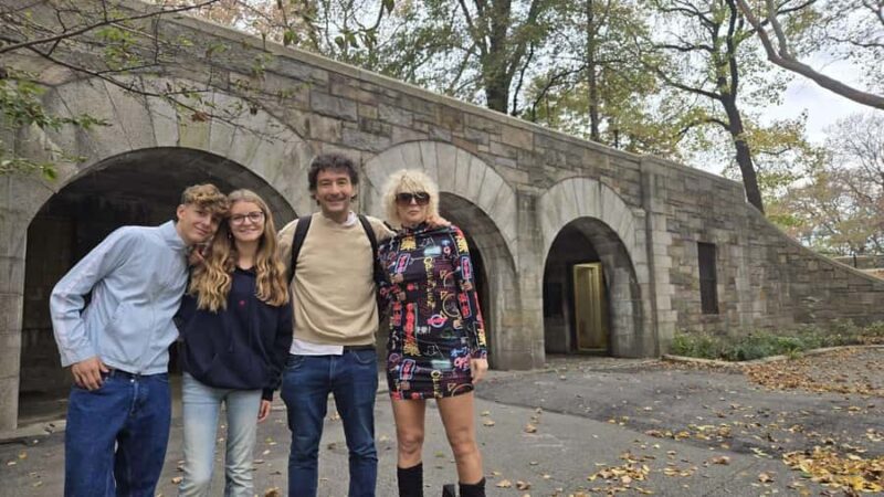 New York Movie Tours: Upper West Side, Midtown, Gossip Girl - The Gossip Girl Neighborhood: Upper East Side Glamour