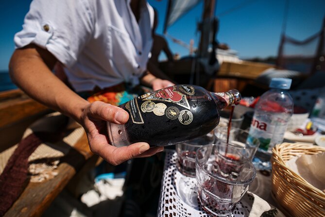 NEW! Zadar Traditional Boat Ride & Old Town Walking Tour by uur - What Makes This Tour Stand Out?