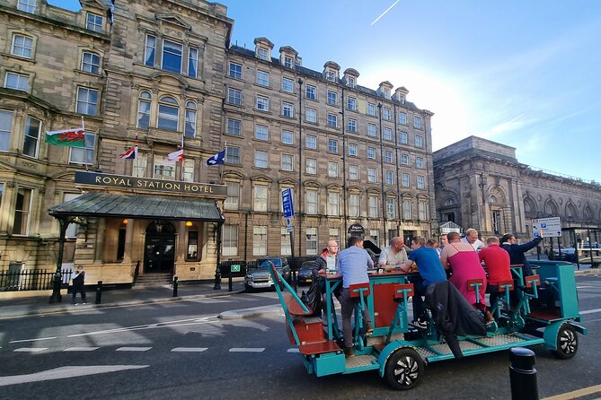 Newcastle beer or prosecco bike tour - Party Atmosphere and Group Dynamics