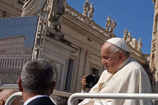 Newlywed Couples Blessing During Pope Leo XIV Audience - The Unique Tradition of the Sposi Novelli Blessing in Vatican City