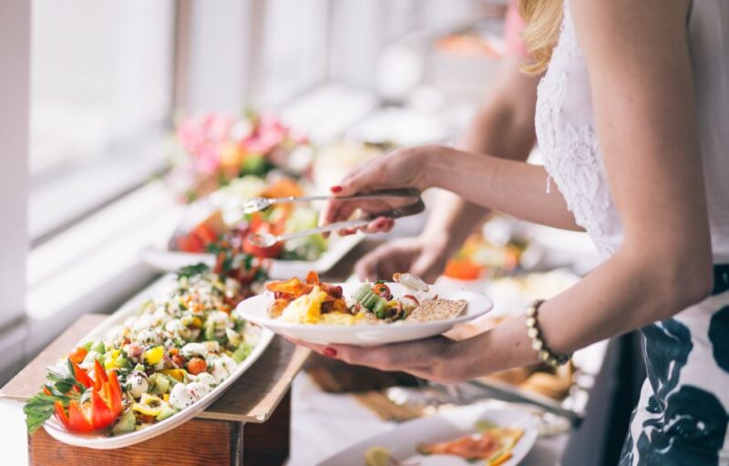 Newport Beach: Champagne and Brunch Buffet City Cruise - A Luxurious 2-Hour Brunch Cruise in Newport Beach with Champagne