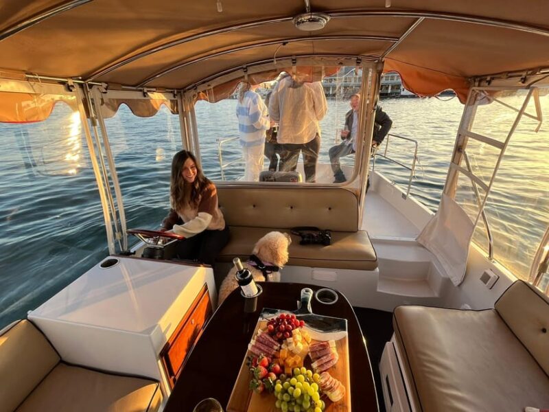 Newport Beach: Electric Boat Rental - The Experience of Navigating Newport Harbor