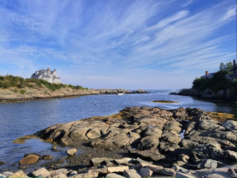 Newport: Cliff Walk Guided Tour - The Natural Landscape and Geology of Newport