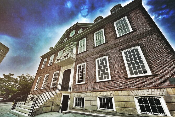 Newport Ghosts: Seaside Hauntings and Hags Tour - The Haunted Heart of Newport: From Washington Square to Long Wharf