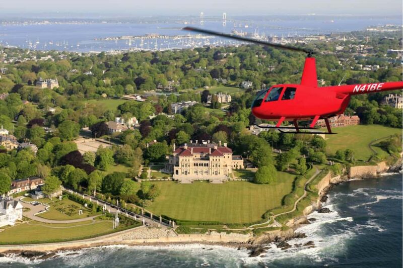 Newport: Helicopter Tour Over Mansions for up to 3 people - Discover the Unique Perspective of Newport from the Sky