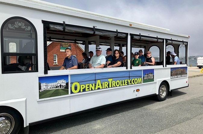 Newport Open Air Trolley Tour (Ages 5+ only) - Key Points