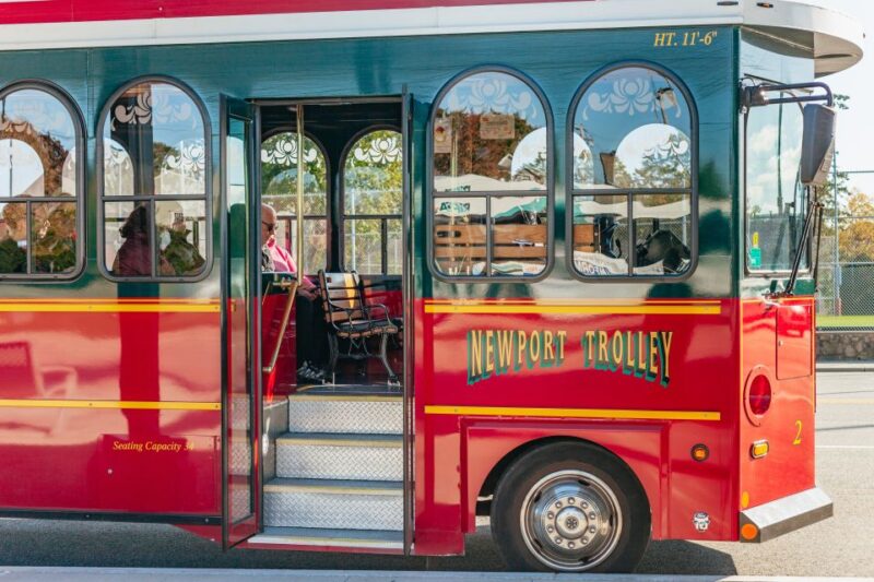 Newport: Scenic Trolley Tour - Bellevue Avenue and the Mansions on Display