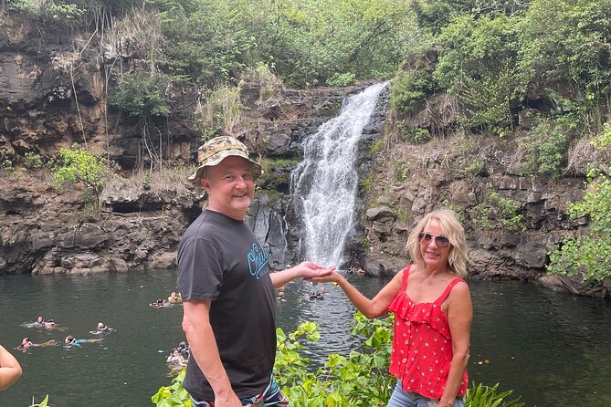 Next Level Oahu Circle Island Tour Snorkel w/Turtles and Byodo-In - Macadamia Nut Farm: Sampling Local Flavors