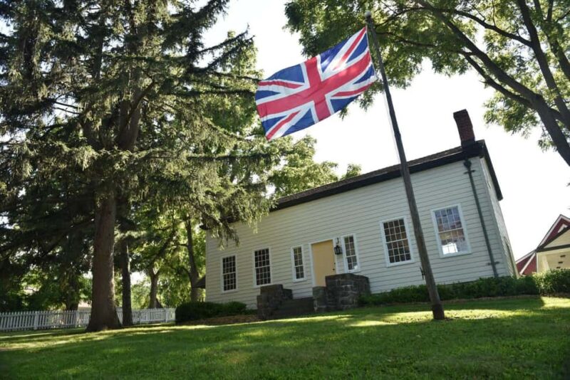 Niagara Falls and Niagara-on-the-Lake Ultimate Day Tour - Key Points