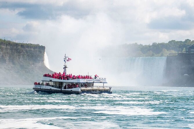 Niagara Falls Boat Cruise and Journey Behind The Falls Tour! - Practicalities: Meeting Point and Tour Logistics