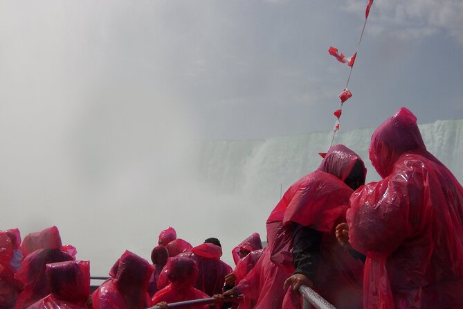 Niagara Falls Canada: Helicopter + Boat + Lunch & more US Pick-up - Exploring Niagara Parks and Landmarks