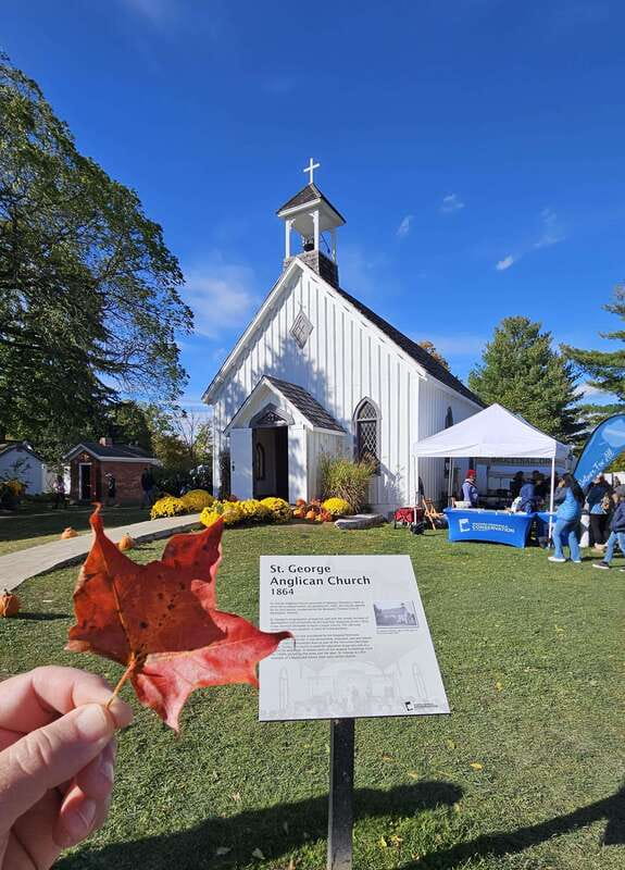 Niagara Falls: Canada with a Portuguese-speaking guide - What Makes This Tour Unique: Guide and Personalization