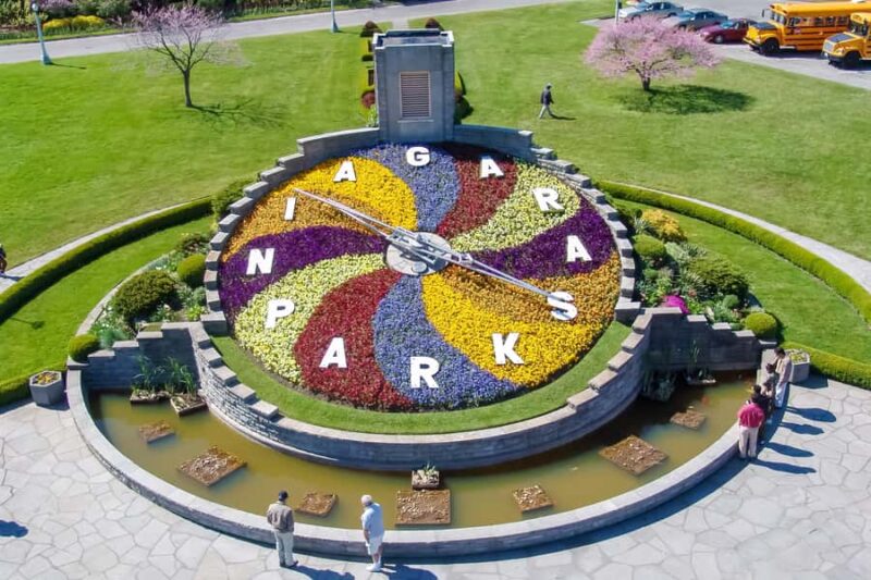 Niagara Falls: Canadian and American Deluxe Day Tour - Rich History and Storytelling by Guides