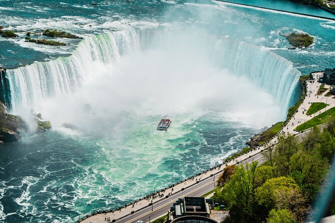 Niagara Falls Cruise and Scenic Walking Tour - Practical Logistics and Group Size