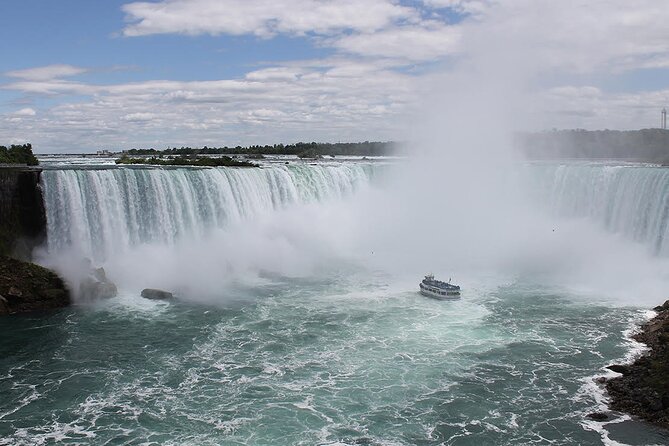 Niagara Falls Day Tour from Toronto with Wine Tasting - Discover the Niagara Falls Day Tour from Toronto with Wine Tasting
