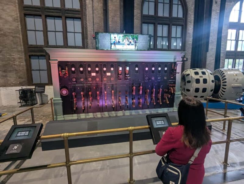 Niagara Falls Day Tour with Boat, Power Station & Tunnel - The Niagara City Cruises Boat Experience