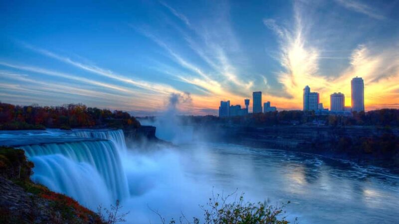 Niagara Falls: Day Tour with Boat Ride & Guide - Close-Up Views of Horseshoe Falls from the Boat