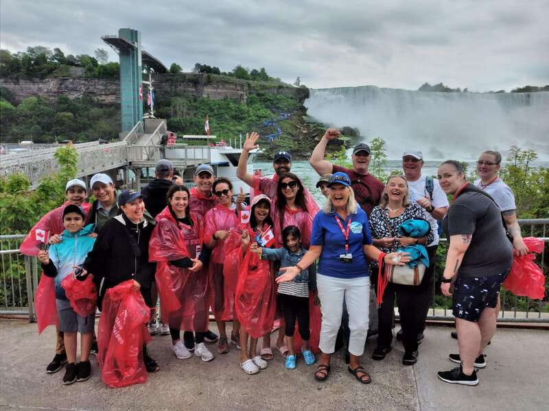 Niagara Falls: Guided Tour with Behind the Falls & Boat Ride - Up-Close with Niagara Falls on the Boat Ride