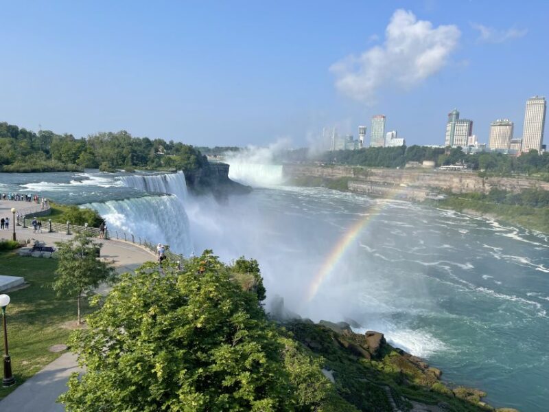 Niagara Falls, NY: Maid of the Mist Boat and Walking Tour - Tour Pacing and Crowd Management