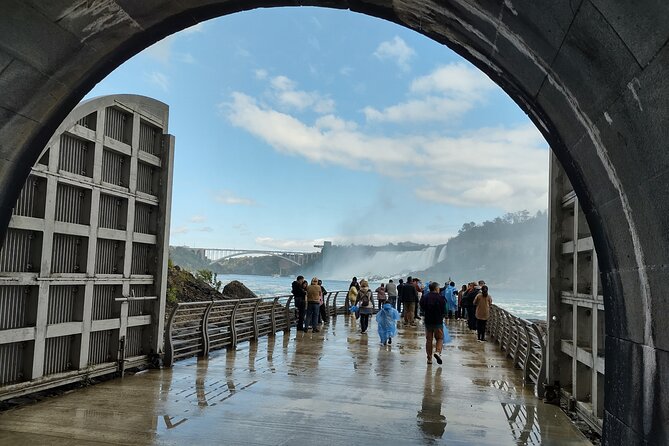 Niagara Falls Private Custom Tour from Toronto Area - Inside the Power Station and Nature Walks