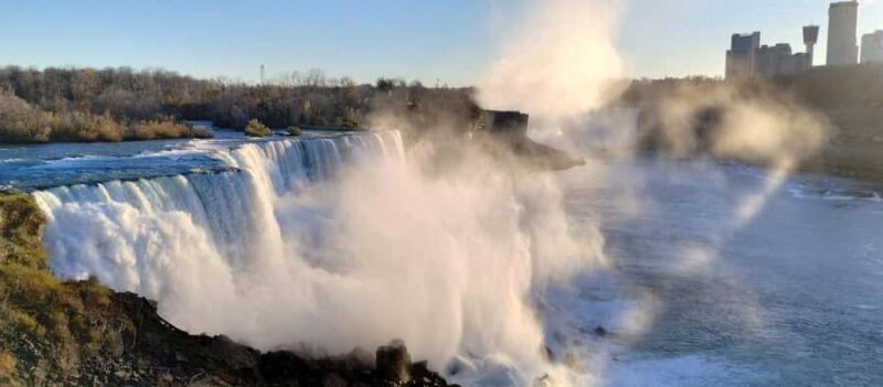 Niagara Falls: Private Guided Tour with Trolley Ride - Dining, Shopping, and Local Tips