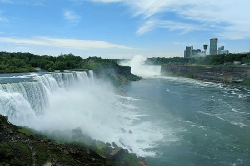Niagara Falls: Private Tour with Maid of the Mist - An Up-Cclose View of Niagara Falls for Small Groups