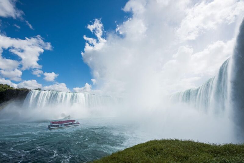 Niagara Falls Scenic Day Tour from Toronto Airport Pickup - Practicalities and Accessibility