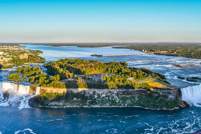 Niagara Falls Self-Guided Driving Audio Tour from Toronto - Watching Ships Pass Through the Welland Canal