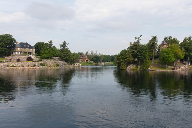 Niagara Falls, Toronto and 1000 Islands, 3 Day Tour from NYC - Visiting She-Qua-Ga Falls and Montour Falls