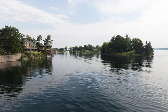 Niagara Falls, Toronto and 1000 Islands, 3 Day Tour from NYC - Exploring Niagara-on-the-Lake and Ontario Wine Country