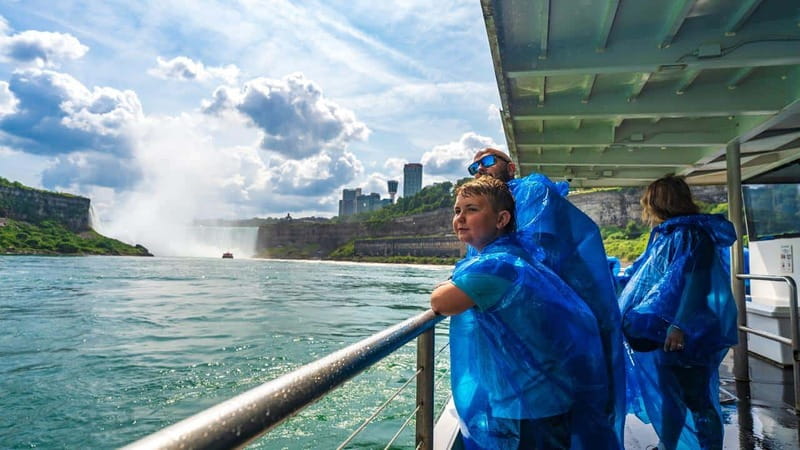 Niagara Falls: USA/Canada Tour with Boat Cruise and Lunch - Exploring Niagara Falls from Both Countries