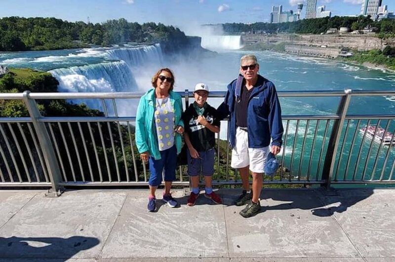 Niagara Falls, USA: Guided Tour with Maid of the Mist Cruise - The Role of the Guide and Their Personalities