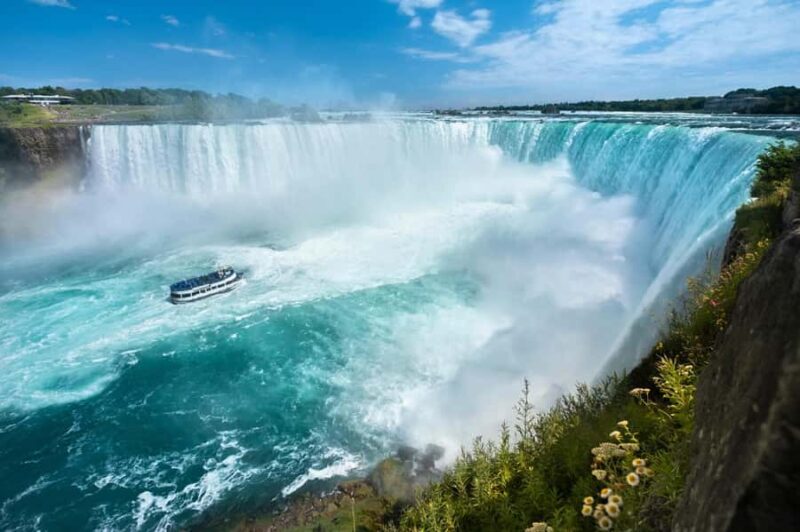 Niagara Falls, USA: Highlights Tour with Boat Ride & Cave - Food Breaks and Additional Options