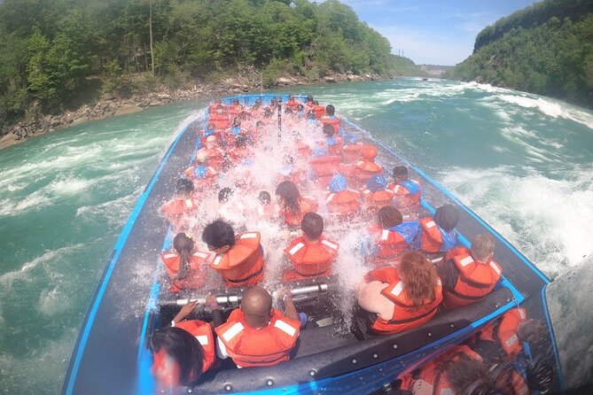 Niagara Falls USA, Open-Top (Wet) Jet Boat Tour - The Bump and Splash: What to Expect During the Ride