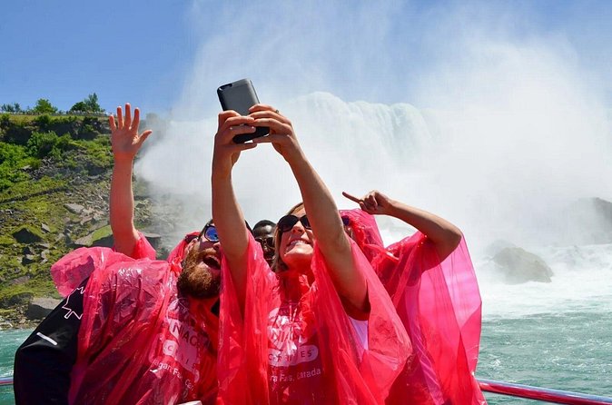 Niagara Falls Walking Tour with Boat Cruise Eco Experience - Seasonal Alternatives and Considerations
