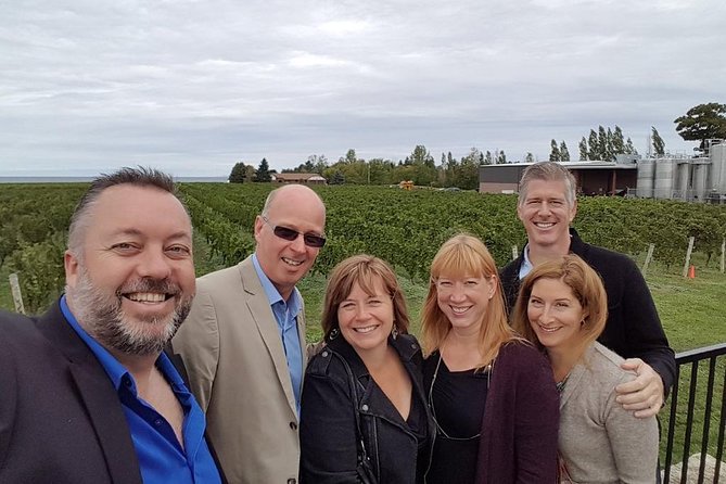 Niagara-on-the-Lake Small Group Wine Tour with Picnic Lunch - Scenic Drives and Views in Niagara’s Countryside