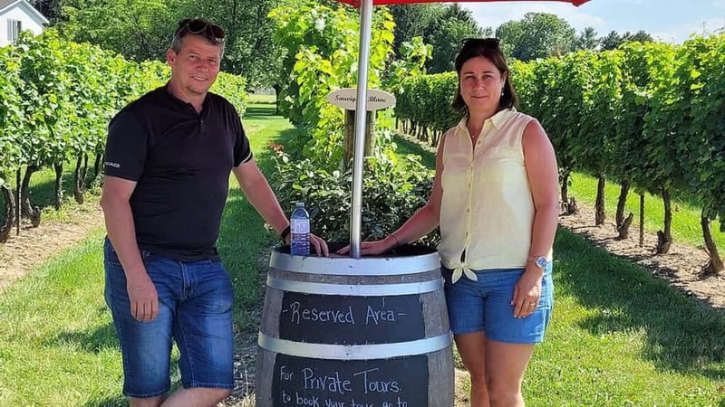 Niagara-on-the-Lake: Sunset Wine Tour with Dinner - Visiting Niagara-on-the-Lakes Wineries in Sunset Light