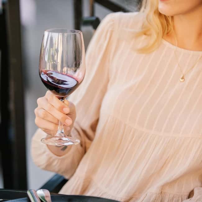 Niagara-on-the-Lake: Ultimate Canadian Food & Wine Tour - Charcuterie and Cheese at a Local Venue