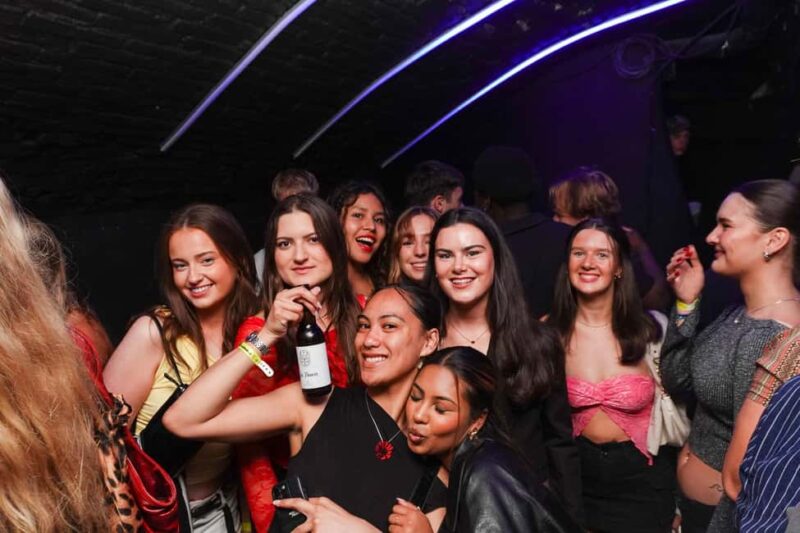 Nice: 4 Bars Party Pub Crawl + VIP Club Entry & 5 Free Shots - Why Choose This Pub Crawl in Nice?