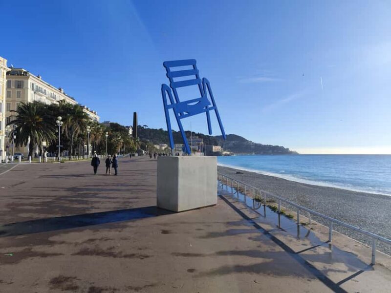 Nice: Family city tour by bicycle Electric cab (4 comfort seats) - Starting at Fontaine du Soleil, the Heart of Nice