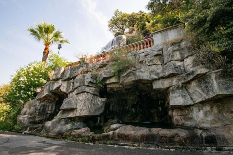 Nice: Gentle ride on a mini electric train with panoramic views - The Guide’s Role in Enriching the Tour